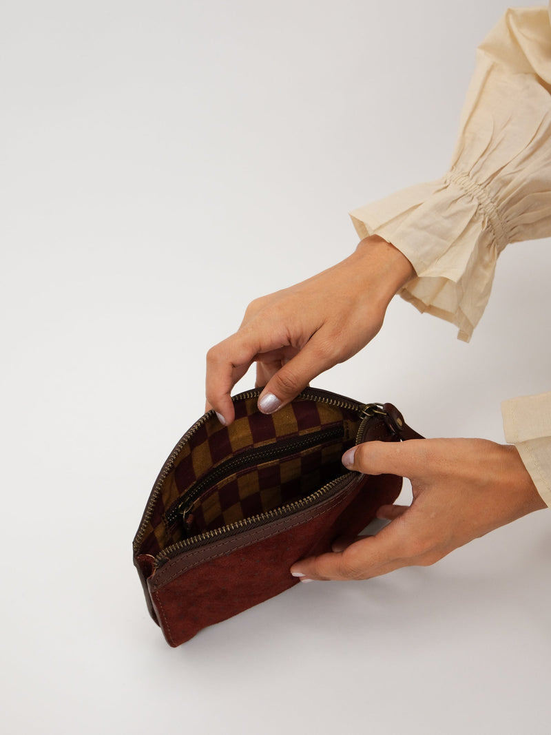 Caara Pouch