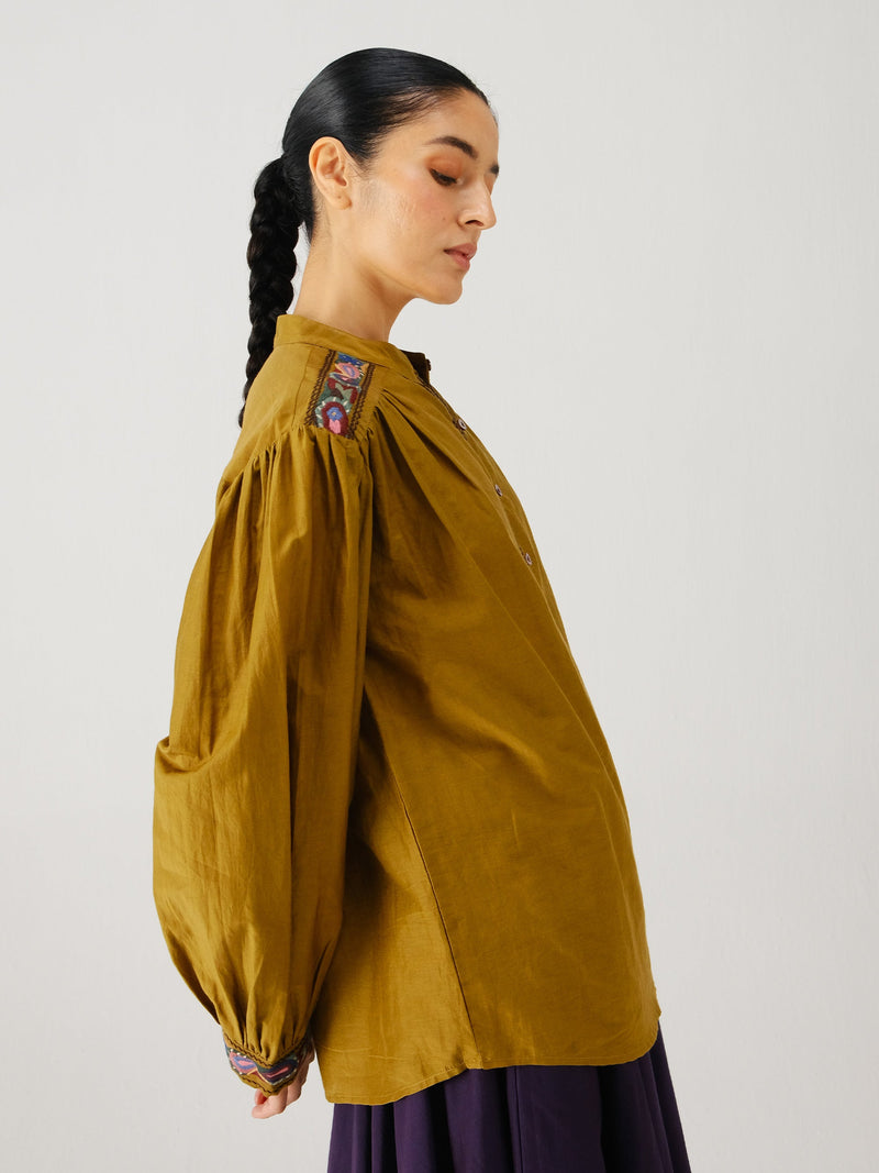 Peasant top
