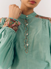 Peasent Top