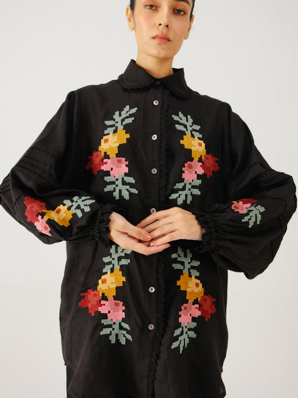 Moira shirt