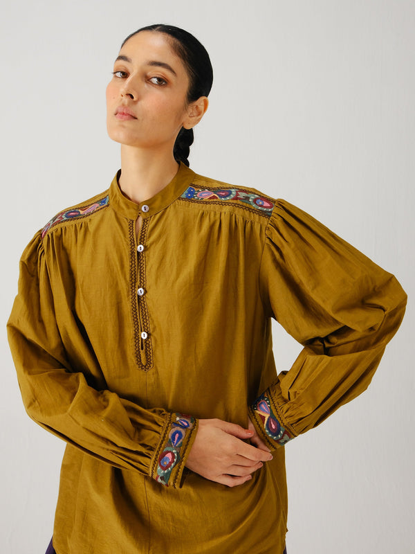 Peasant top