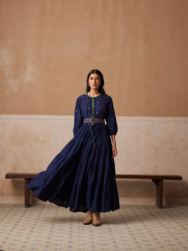 Best Maxi Dress Styles for Women in Saudi Arabia CordStudio Best Maxi Dress Styles for Women in Saudi Arabia CordStudio